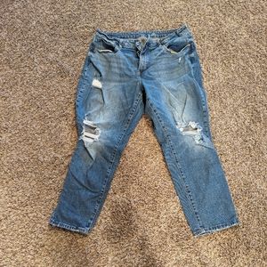 Women's ON ripped jeans